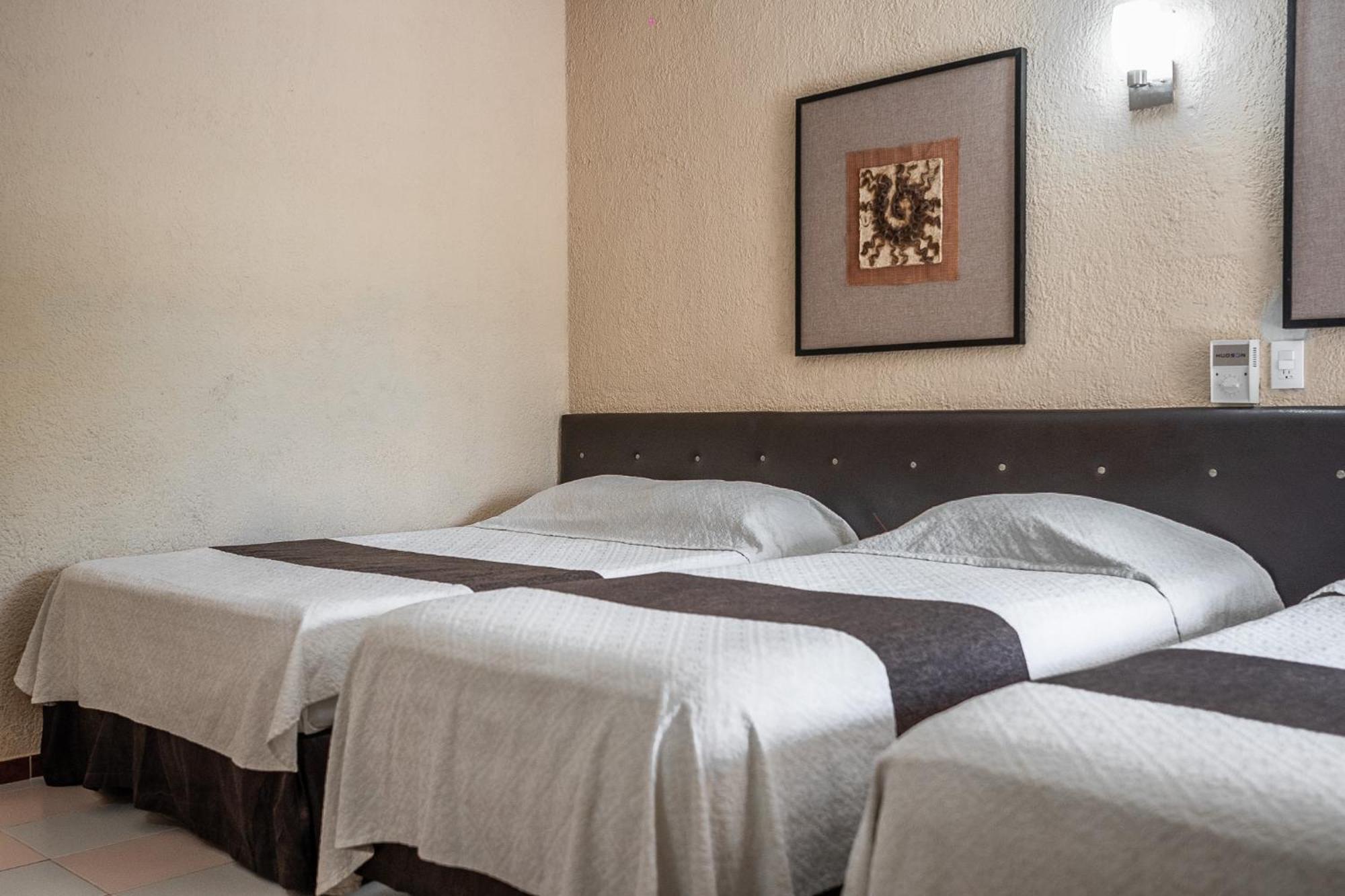 Hotel Maria De La Luz Βαγιαδολίδ Εξωτερικό φωτογραφία